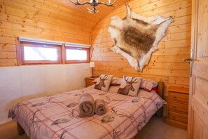 4 bedrooms, free WiFi