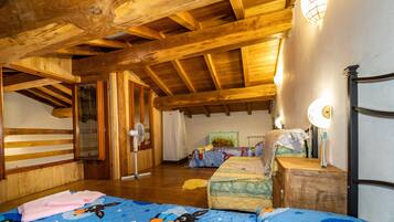 4 chambres, fer et planche Ă repasser, Wi-Fi gratuit, draps fournis