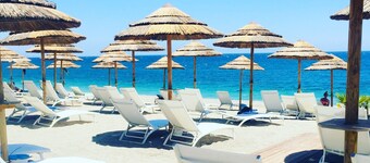 Mermaid' house close to beach , two suite bedroom sea view for 6 people 