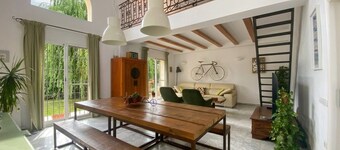 House with garden and private pool