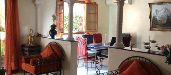 Dar Younes House with Garden and character : with tow Luxury famlily-Apartment