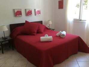 3 Schlafzimmer, Bügeleisen/Bügelbrett, WLAN, Bettwäsche