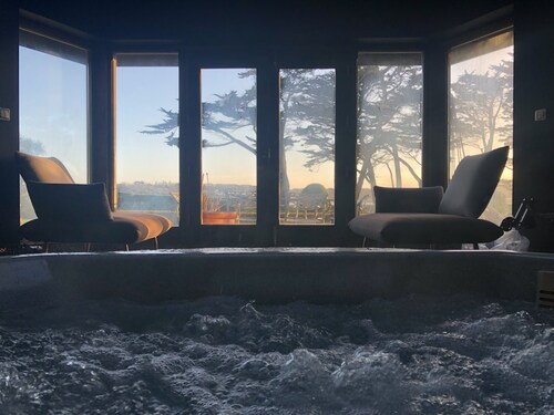 "Lisheen House", Costal Waterfront 7 Zimmer - SONDERANGEBOT 1. JULI - 31. AUGUST