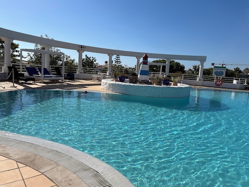 Golfemar with 3 bedrooms, 2 bathrooms, airco, sea view. L.T.R. on request.