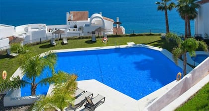 Magnifique vue sur la mer appartement avec parking, Torrox
