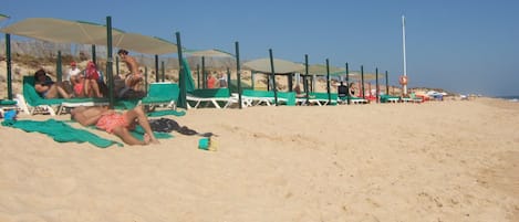 Beach nearby, beach towels