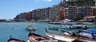 Charming Farmhouse in a Tuscan landscape at walking distance from a village