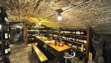 Bar (in der Unterkunft)