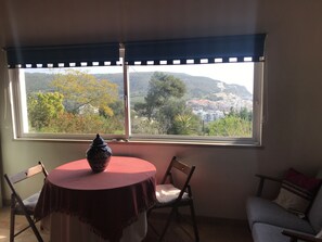 Dining - Paradise Cottage Over the See, betwen the montain and the sea, privaticy (Sesimbra)