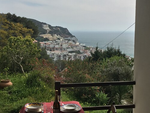 Paradise Cottage Over the See, betwen the montain and the sea, privaticy 