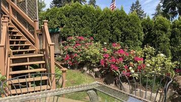 Tina de hidromasaje al aire libre