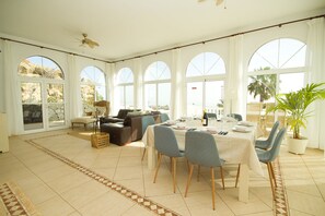 Outdoor dining - Casa Alba - By AZ Rentals (Conil)