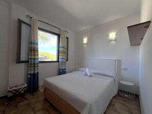 3 bedrooms, iron/ironing board, free WiFi, bed sheets - LA ENCINA  - Apartment with terrace in Puerto de Alcúdia. Free WiFi (Alcúdia)