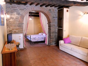 1 camera, ferro/asse da stiro, Wi-Fi gratuito, lenzuola