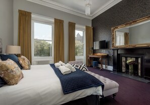 3 bedrooms, iron/ironing board, travel cot, free WiFi