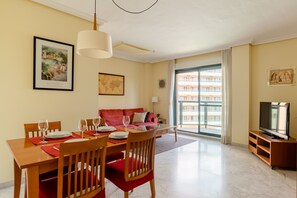 Interior - 2 bedroom apartment at Bajondillo beach with swimming pool, A/C and WiFi (Torremolinos)