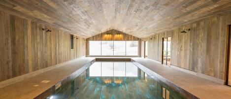 Piscine couverte, piscine chauffée