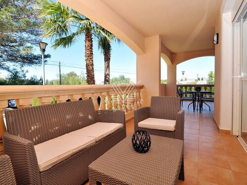 Villa with pool for family only, near Alcudia town