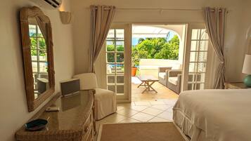 3 bedrooms, in-room safe, desk, iron/ironing board