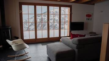 Smart-tv en een open haard