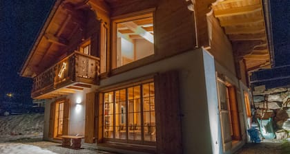 Lomamökki 8 hengen chalet, 3 kylpyhuonetta, 4 makuuhuonetta Nendaz Valais