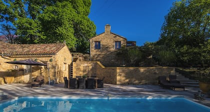 Beautiful villa for 8 people with private pool