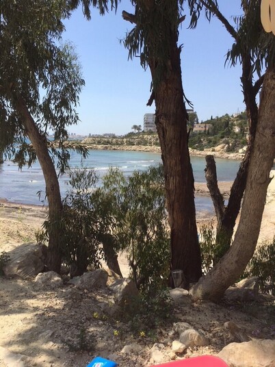  Villa with (NEW) Private Pool in secluded garden only 10 mins from sea