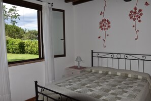 1 غرفة نوم ومكواة/لوح كي وواي فاي مجانًا وملاءات أسرّة