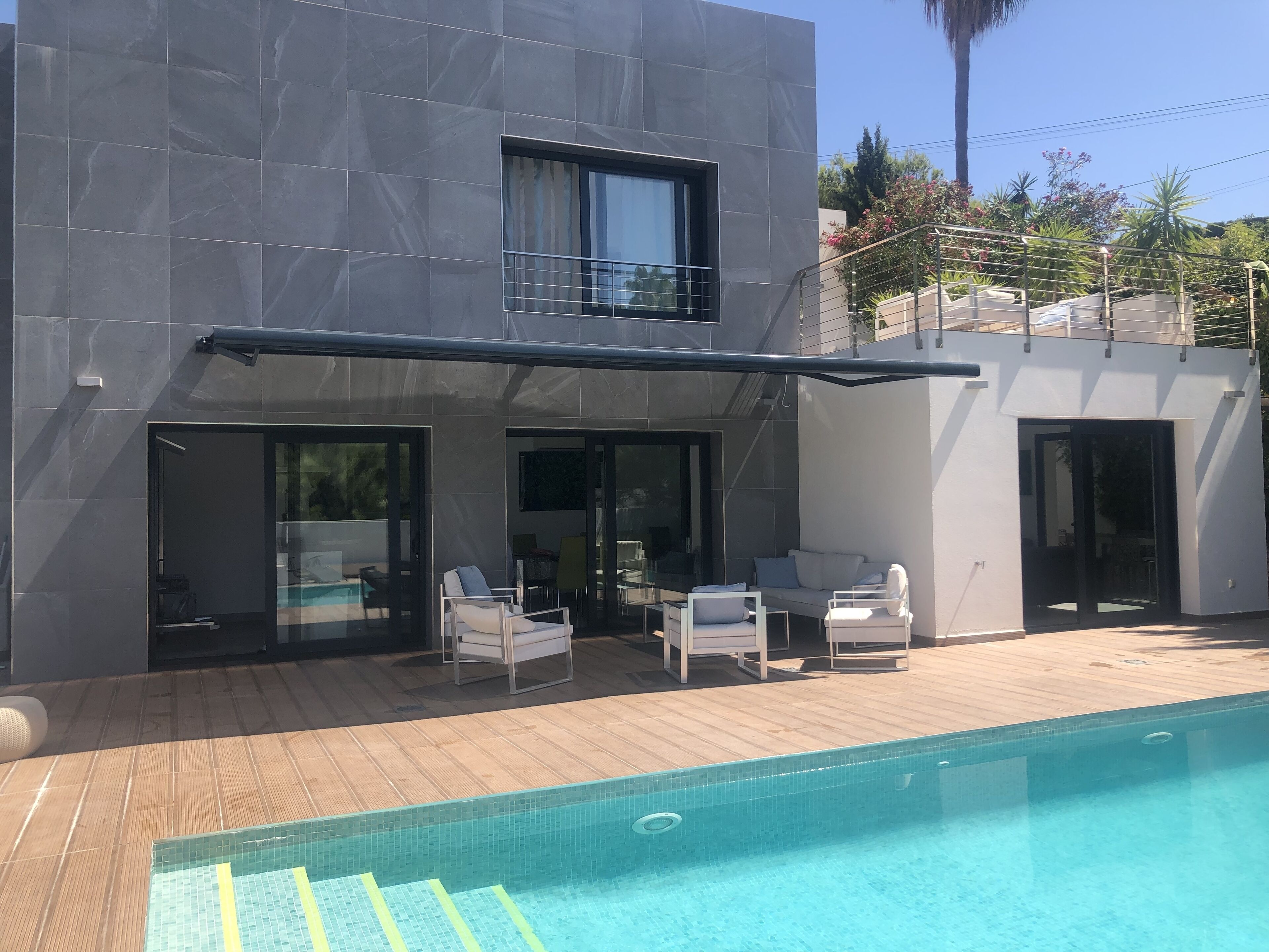 Piscine extérieure, piscine chauffée