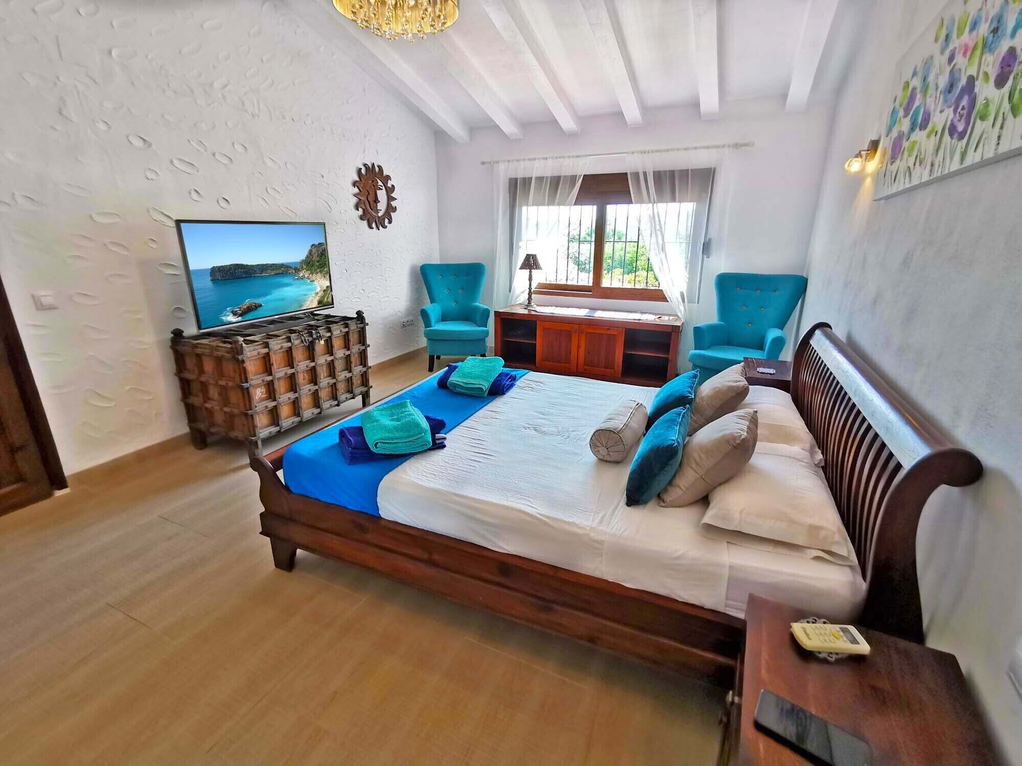 4 chambres, fer et planche à repasser, lit parapluie, Wi-Fi gratuit