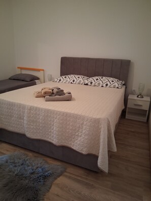 2 bedrooms, iron/ironing board, free WiFi, bed sheets - Apertament - Rovigno (Rovinj)