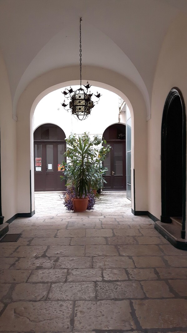 Interior - Apartment/ flat - TrapaniHouse with character (Trapani)