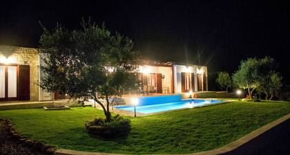 TrÚs spacieux, beau bungalow détaché avec des vues spectaculaires