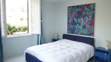 4 室のベッドルーム、デスク、アイロン / アイロン台、WiFi (無料)