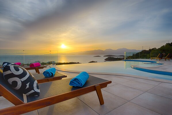 Outdoor pool, a heated pool - Villa Sophia - 4 bedroom Villa with infinity private pool (AGIOS NIKOLAOS)