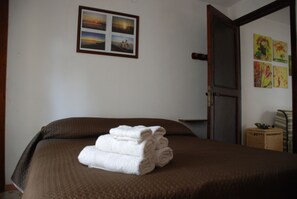 1 bedroom, laptop workspace, iron/ironing board, internet