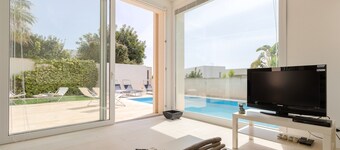 Euterpe, villa with private pool close to the centre of Marina di Ragusa