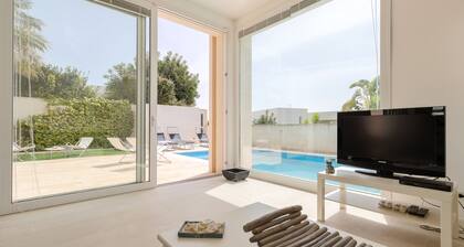 Euterpe, villa with private pool close to the centre of Marina di Ragusa