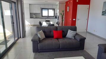 Smart TV, DVD player, stereo