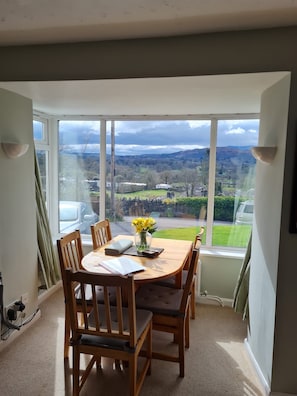 Dining - Bluehill Cottage,Ambleside, Stunning Views, parking, 0.8ml to Ambleside centre (Ambleside)
