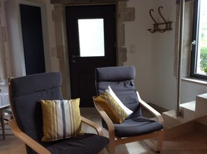 TV, DVD player, books, music library