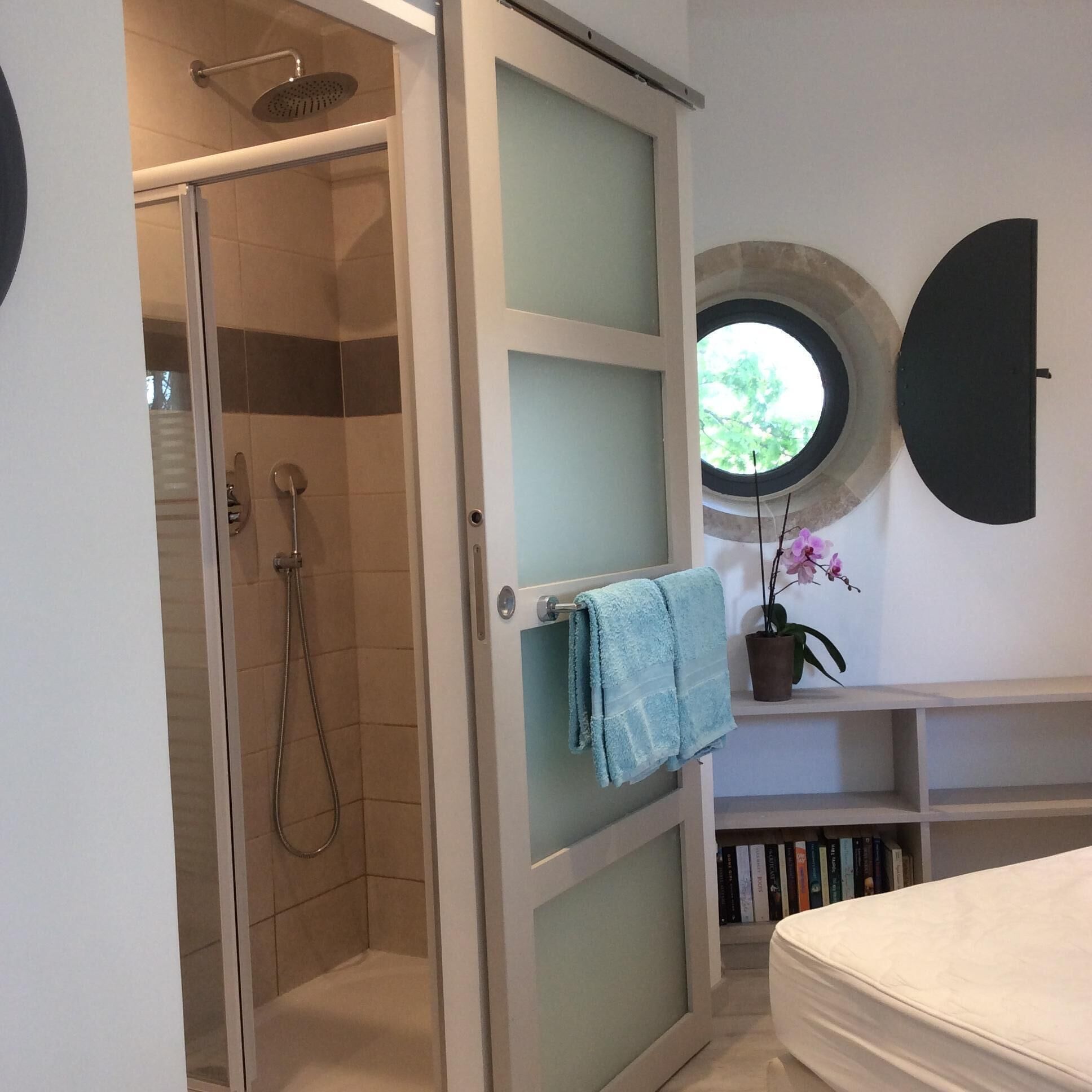 1 habitación, wifi y ropa de cama 