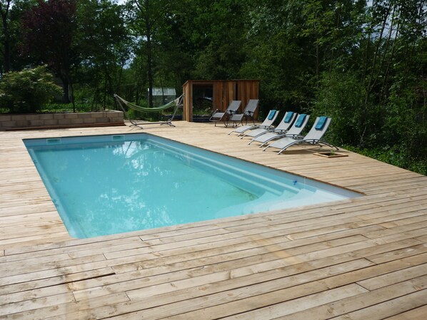 Piscine extérieure, piscine chauffée