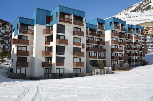 Apartment in VAL THORENS for 2 to 6 people ski in ski out