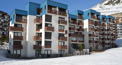 Appartement Ă VAL THORENS sans vis Ă vis 2 Ă 6 personnes ski aux pieds
