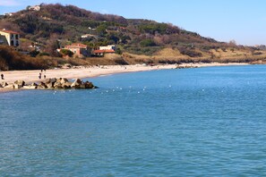 Beach nearby, beach towels