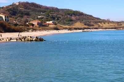 Big house with garden among hills of vineyards 5 min. from the sea