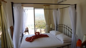 3 Schlafzimmer, Zimmersafe, Bügeleisen/Bügelbrett, Reisekinderbett