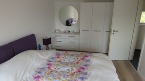 4 chambres, bureau, fer et planche à repasser, Wi-Fi gratuit