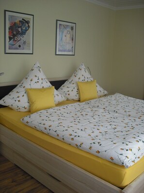 1 Schlafzimmer, Bügeleisen/Bügelbrett, Reisekinderbett, kostenloses WLAN